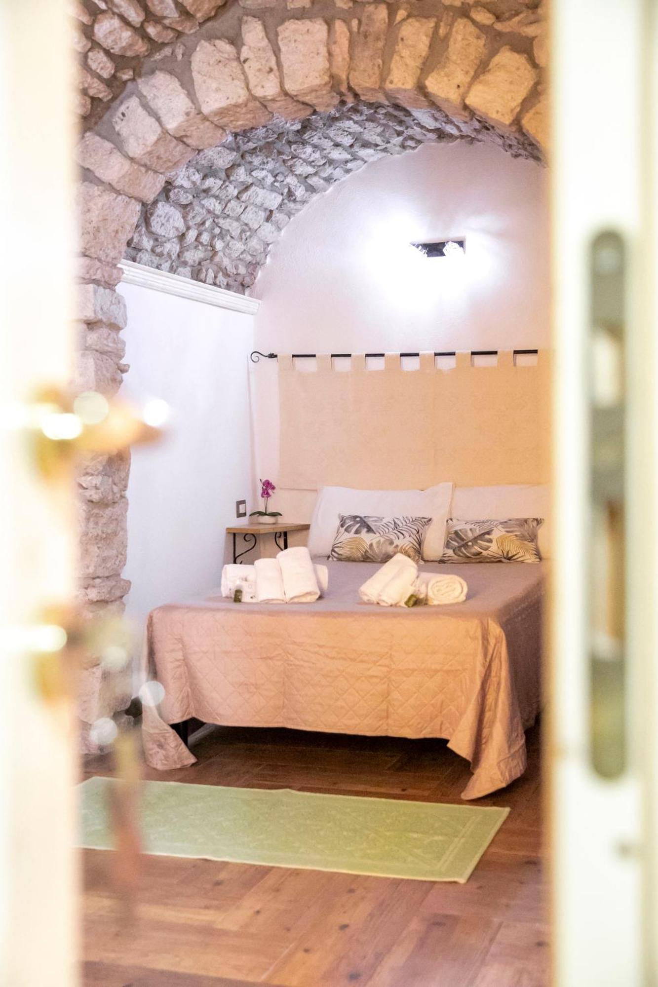 La Torre Del Pozzo Guest House Bosa Exteriér fotografie